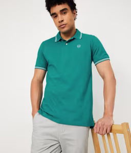 max Men Green Solid Polo Collar T-shirt