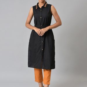 AURELIA Women Black Kurta with Trousers Price