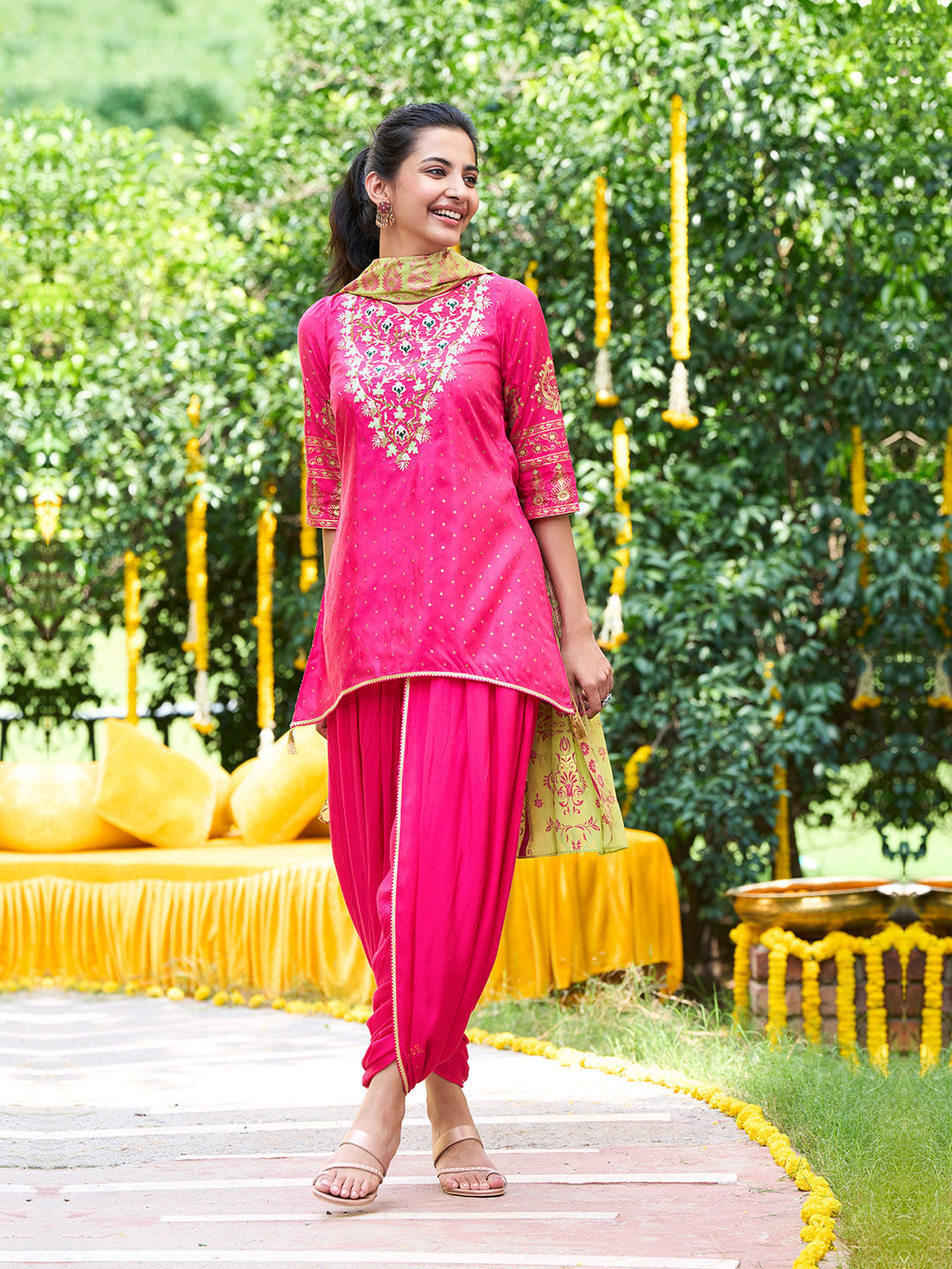 AURELIA Women Pink Floral Embroidered Thread Work Kurta with Dhoti Pants & Dupatta Price