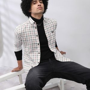 The Indian Garage Co Men White & Navy Blue Slim Fit Checked Casual Shirt Price