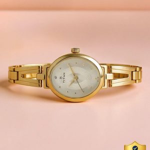 Titan 2594YM01 Titan Karishma Champagne Dial Golden Stainless Steel Strap Analog Watch - For Women