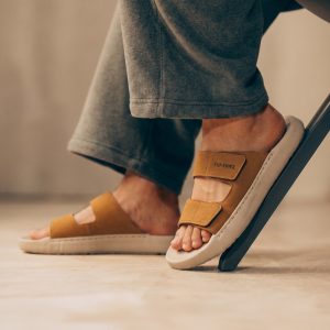 WALKAROO Men Sandals(Brown , 6)